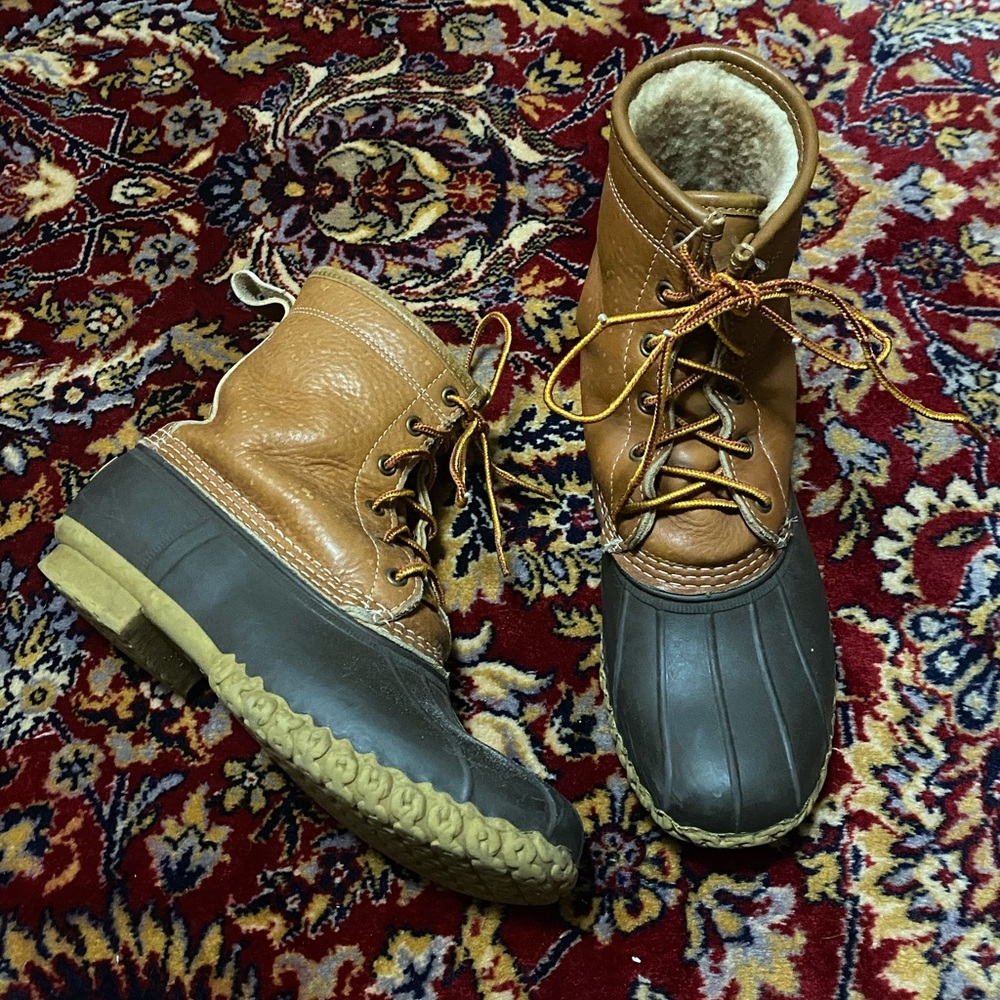 LL Bean Women’s Brown Leather Duck Boots Sherpa liner size 10M Made In USA